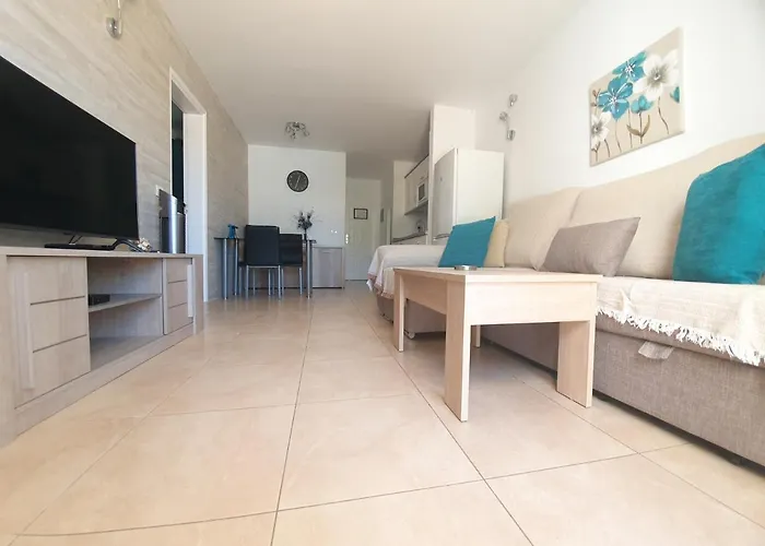 Atalaya Ground Floor Poolside דירה *